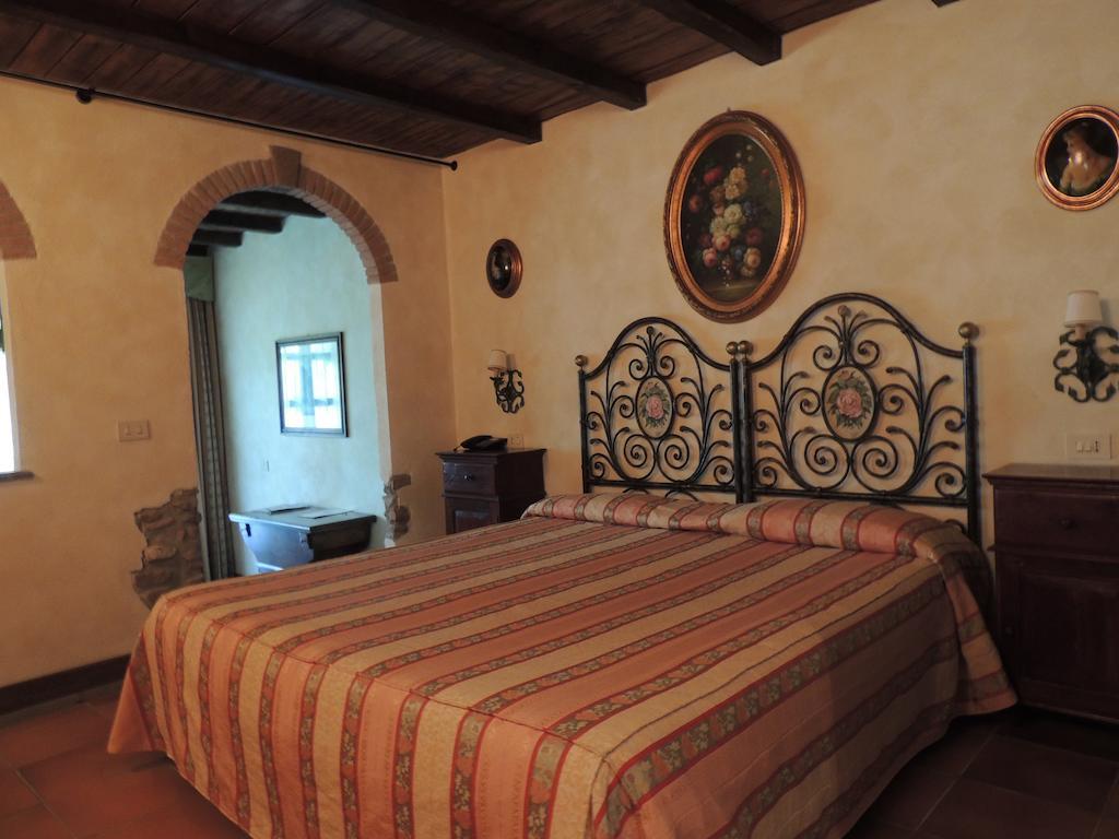 Country Relais I Due Laghi Villa Anguillara Sabazia Rum bild